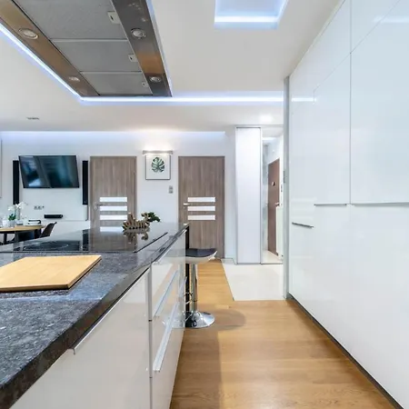 Апартаменты Spot *